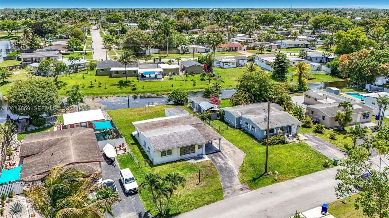 5930 NW 24th Ct , Margate, FL 33063 Photo
