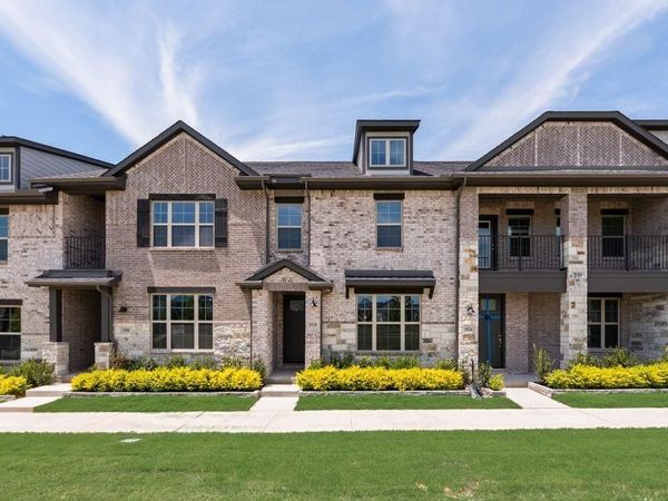 1920 Watermark Mews, Rowlett, TX 75088