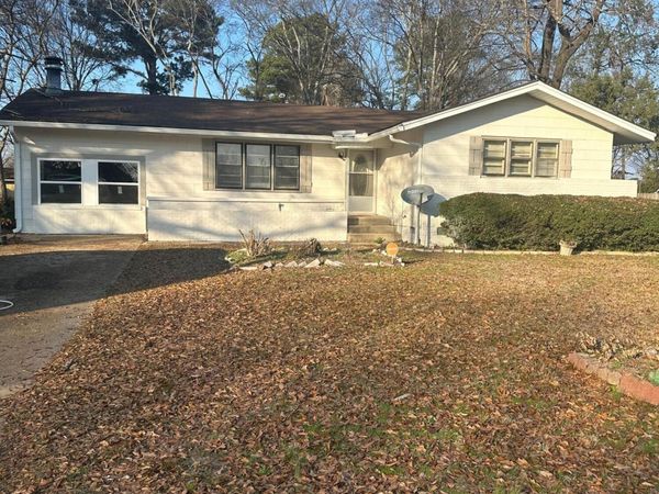 205 McCrary, Columbus, MS 39702