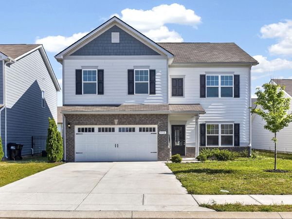 3712 Capstone Dr, Murfreesboro, TN 37128