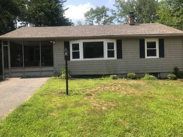 2 Lockwood Road, Wilmington, MA 01887