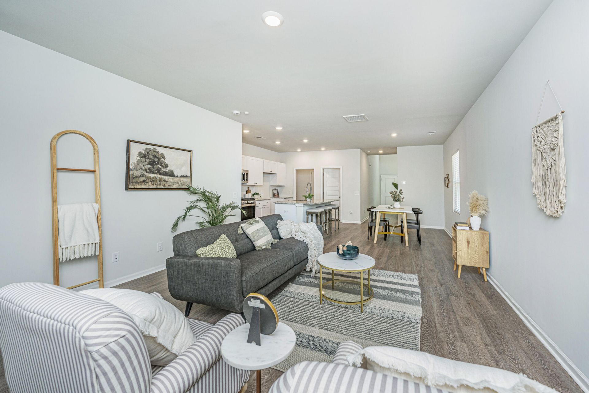 496 Minim Street Photo 12