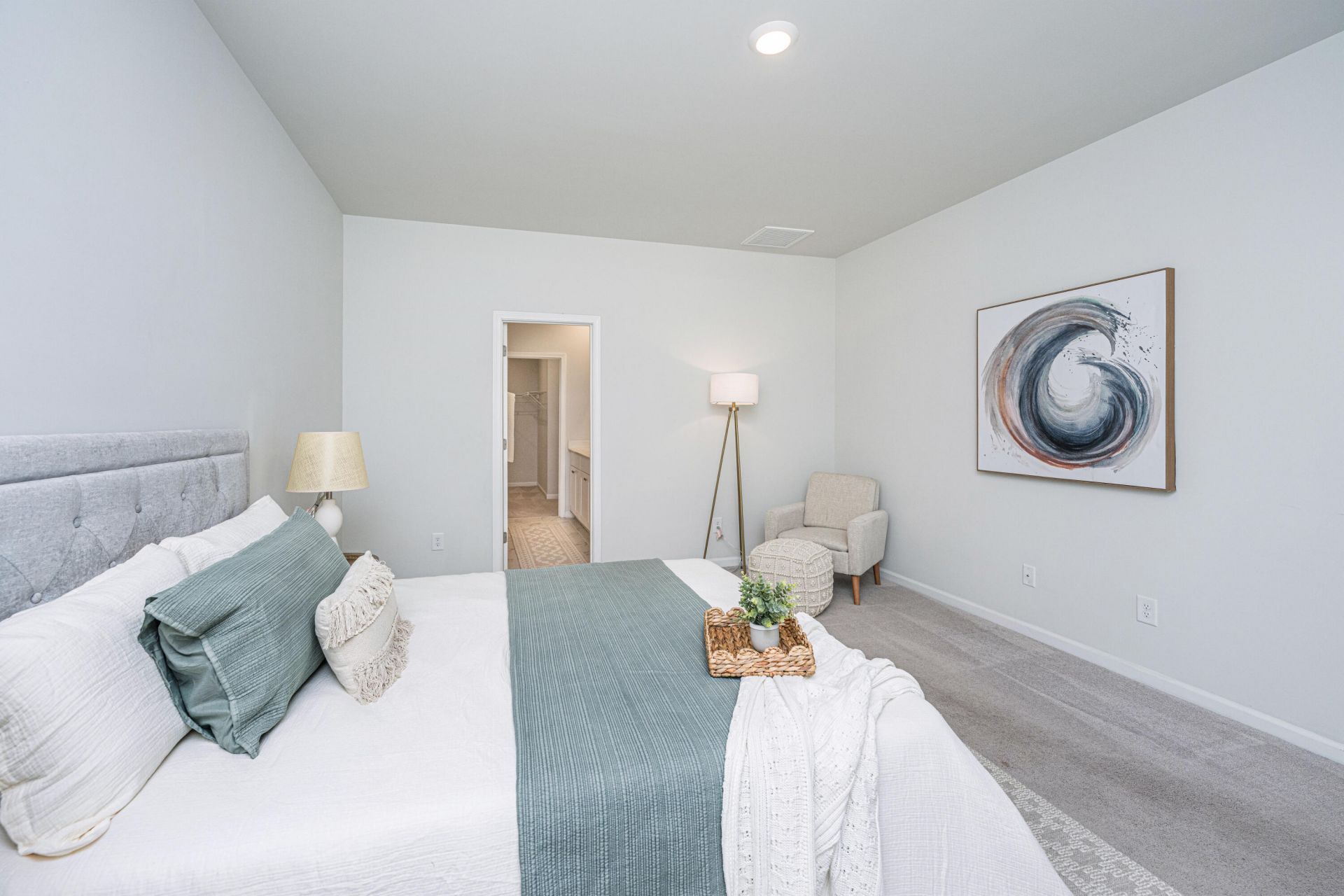 496 Minim Street Photo 15