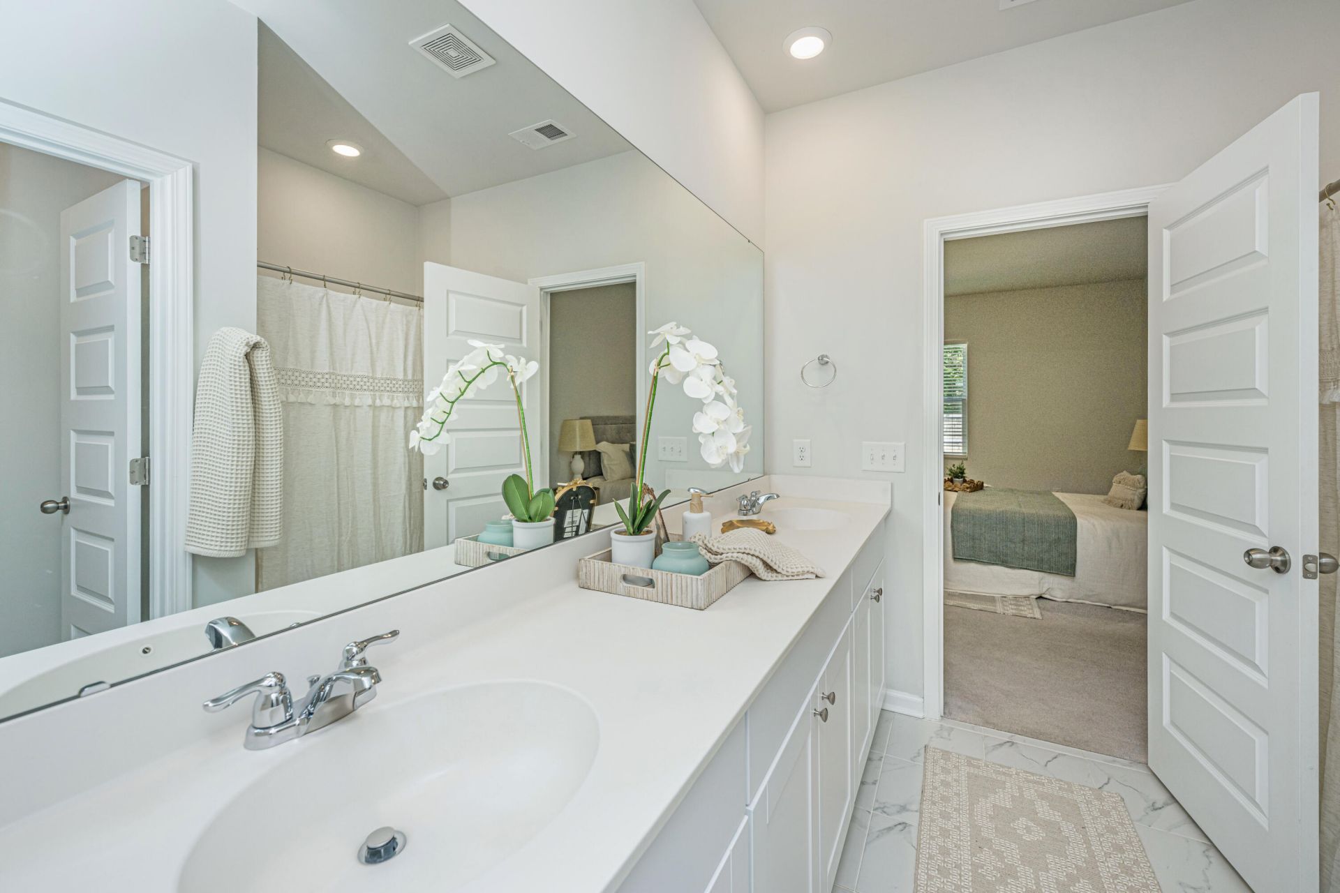 496 Minim Street Photo 17