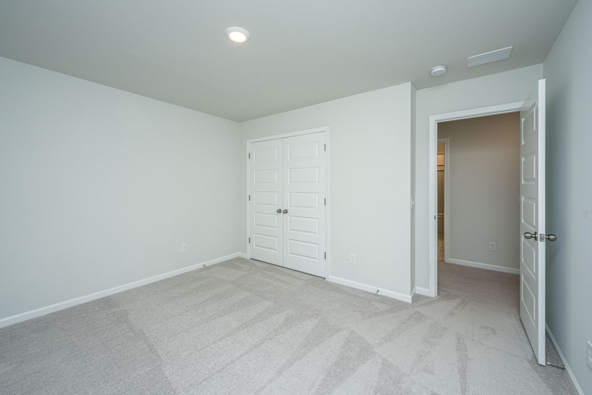 496 Minim Street Photo 25
