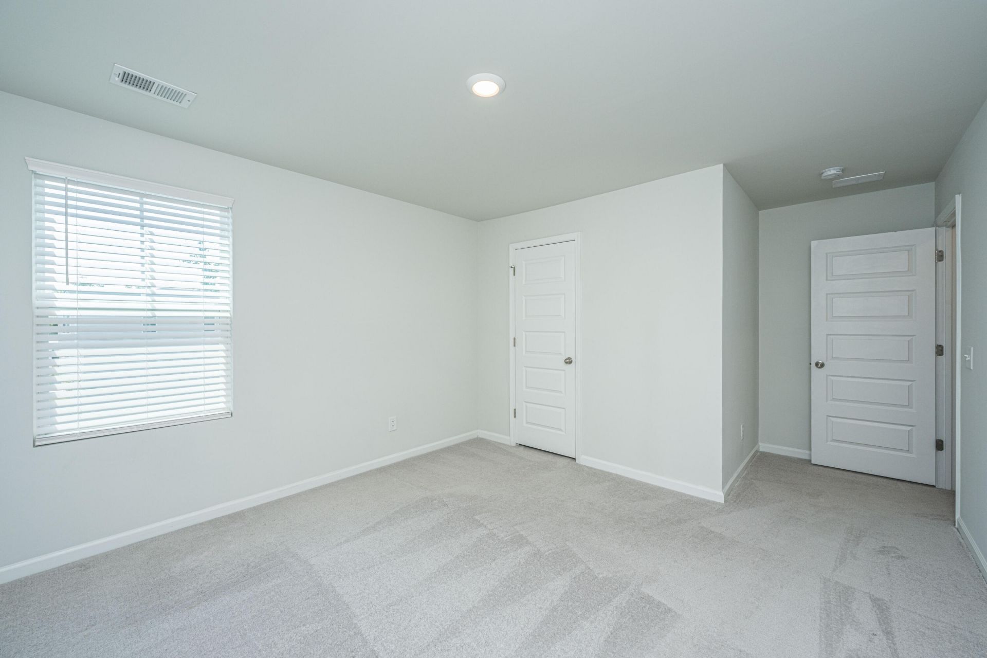 496 Minim Street Photo 30