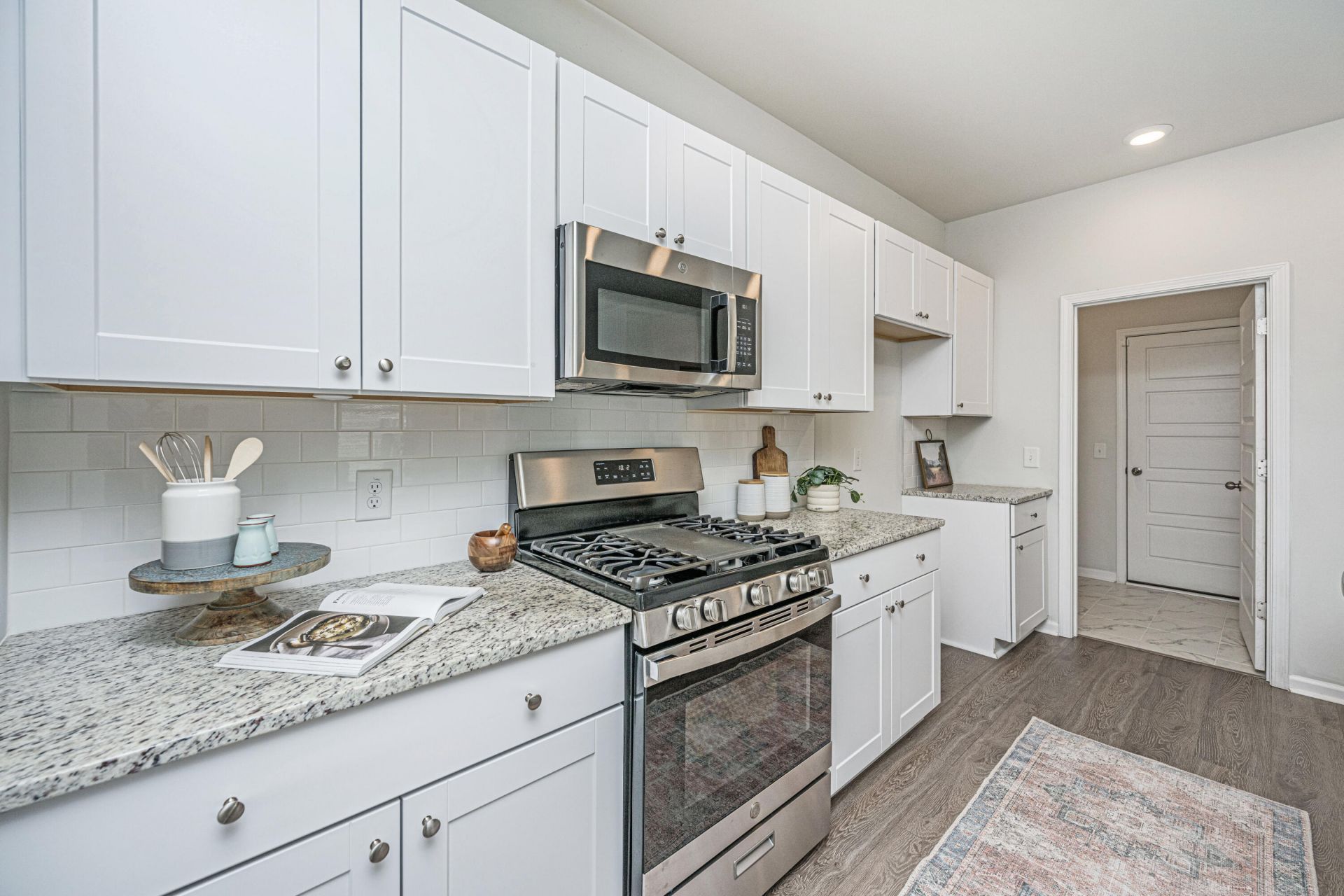 496 Minim Street Photo 5