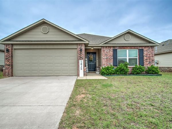 1412 Peridot Lane, Noble, OK 73068