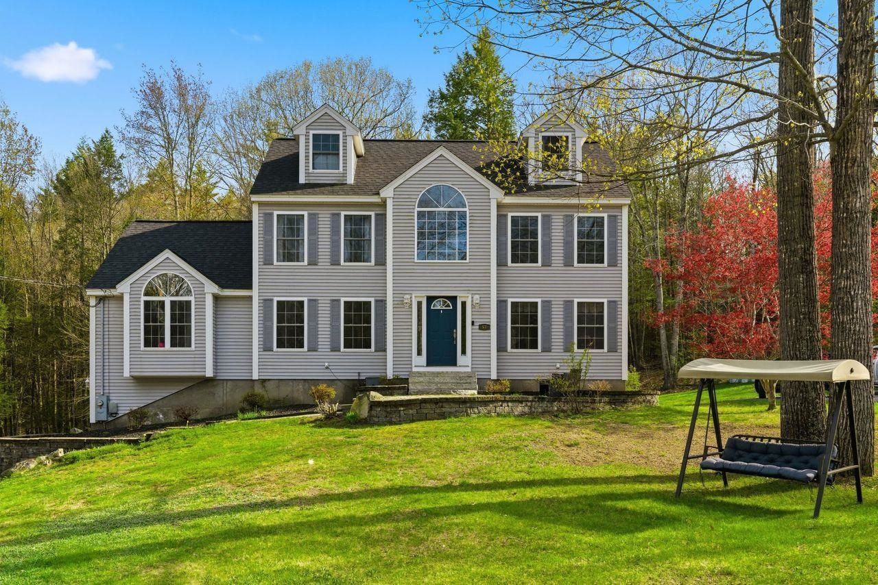 57 Compromise Lane, Sandown, NH 03873 Main Photo