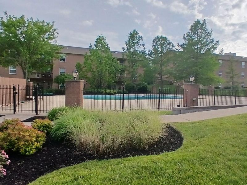 4 Highland Meadows Drive, Unit 12, Highland Heights, KY 41076 Photo 4