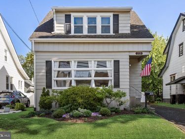 208 E CLINTON AVENUE, HADDON TOWNSHIP, NJ 08107