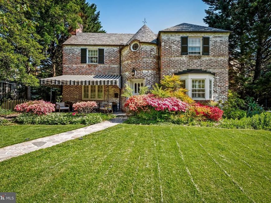 212 Saint Dunstans Road, Baltimore, MD 21212 Main Photo
