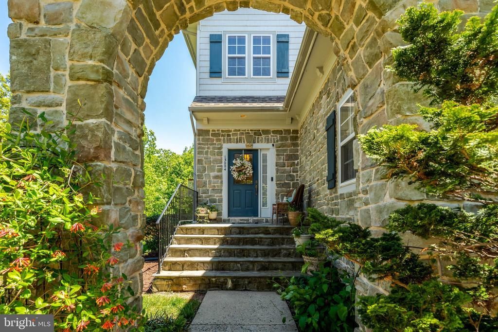 13004 THORPE PARK COURT, BRISTOW, VA 20136
