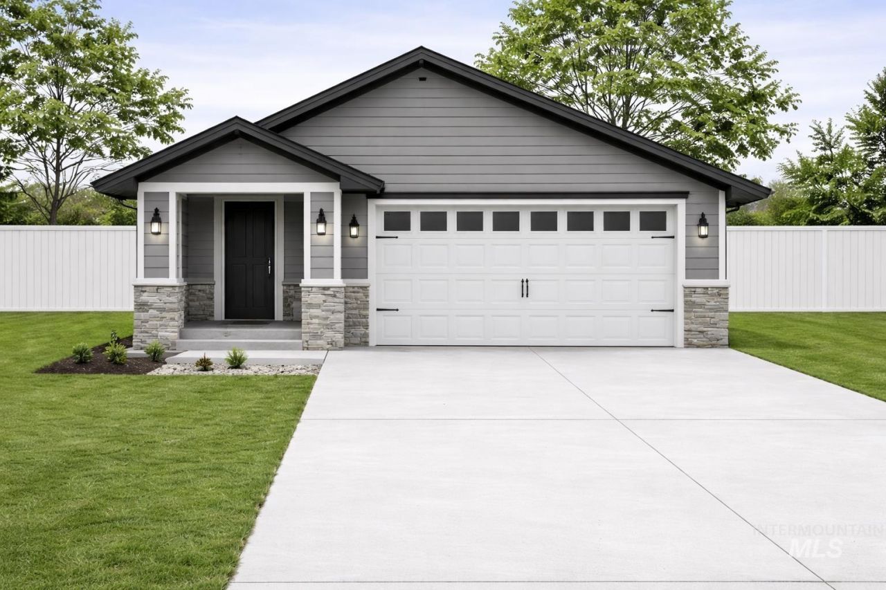 1912 Oregon Lane, Caldwell, ID 83605 Main Photo