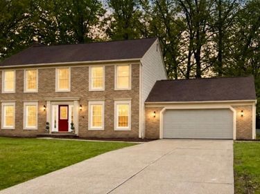 32169 Hickory Lane, Avon Lake, OH 44012