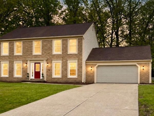 32169 Hickory Lane , Avon Lake, OH 44012