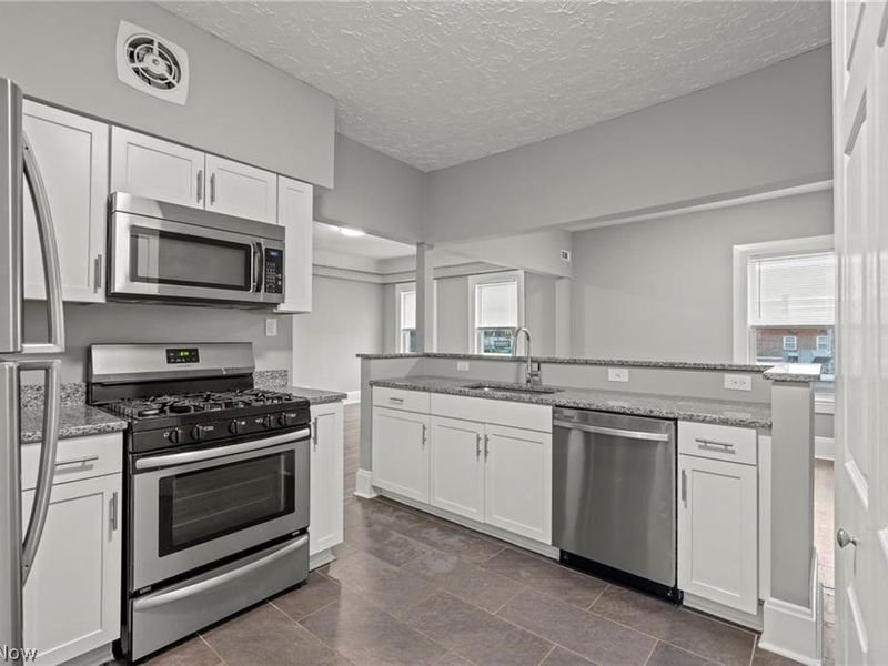 6812 Detroit Avenue, Unit 1, Cleveland, OH 44102 Photo 7