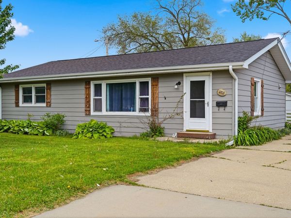 1203 10th Avenue , Rock Falls, IL 61071