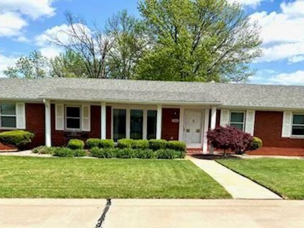 11534 Corlyn Drive, St Louis, MO 63138