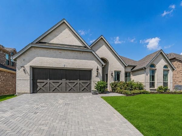 3205 Florence Drive, Corinth, TX 76210