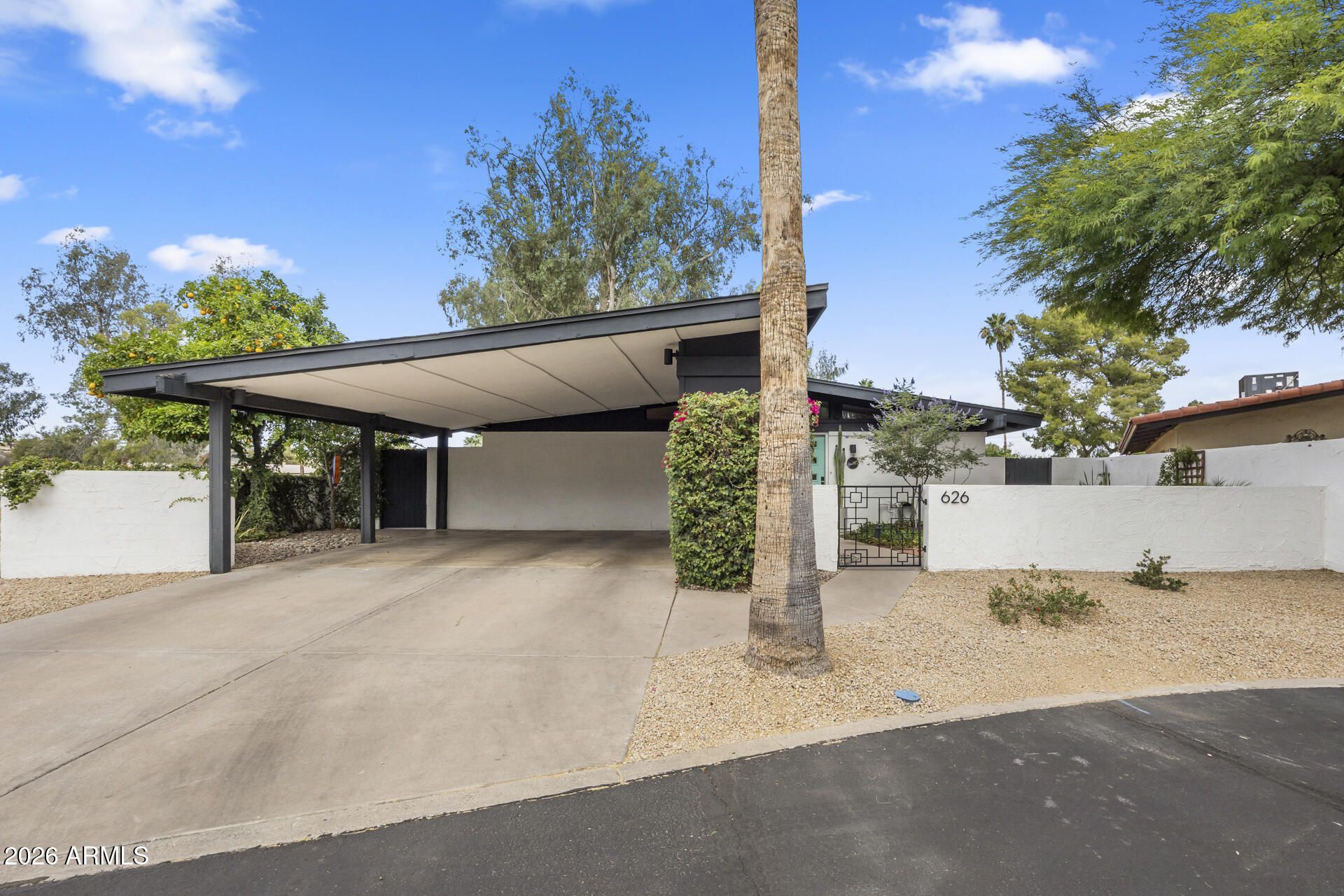 626 W Gibraltar Lane, Phoenix, AZ 85023 Main Photo