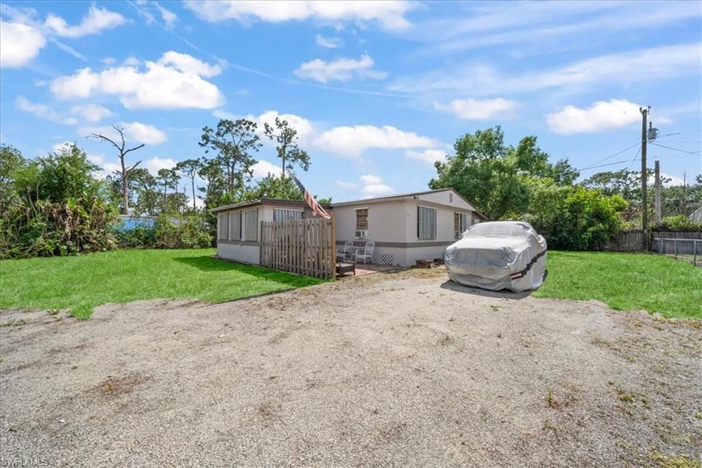 8366 Marx Dr, North Fort Myers, FL 33917 Photo