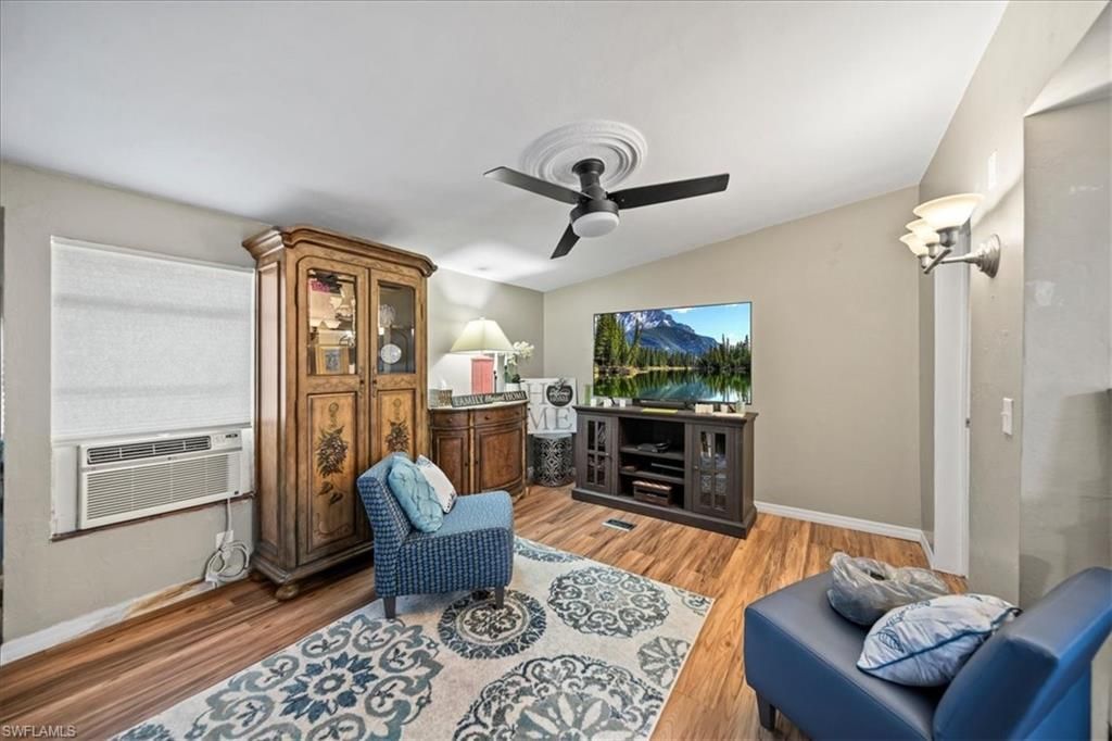8366 Marx Dr, North Fort Myers, FL 33917 Photo
