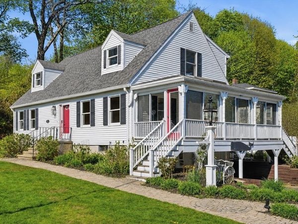 67 Wituwamat Rd, Weymouth, MA 02191
