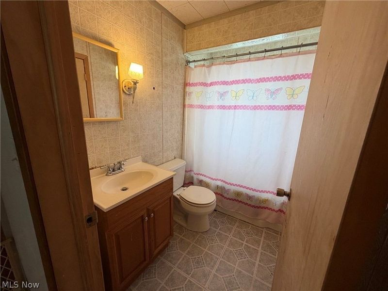 1546 Meadowbrook, Youngstown, OH 44514 Photo 10