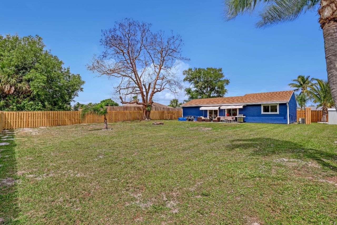 2055 SE West Dunbrooke Circle, Port Saint Lucie, FL 34952 Photo