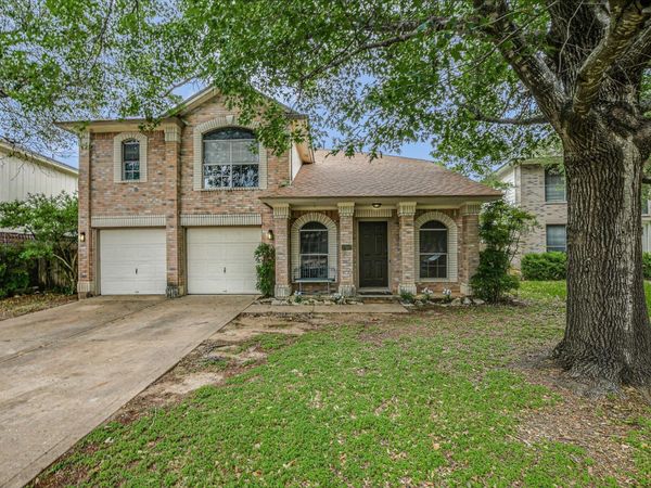 17607 Klamath Falls DR , Round Rock, TX 78681