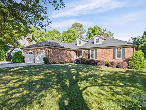 2200 Wynbourne Drive , Gastonia, NC 28056