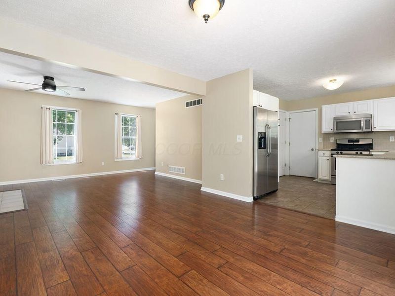 304 Jaguar Spur Avenue, Delaware, OH 43015 Photo 10
