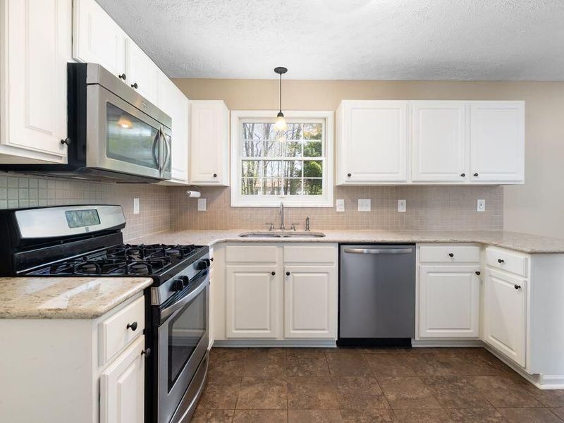 304 Jaguar Spur Avenue, Delaware, OH 43015 Photo 13