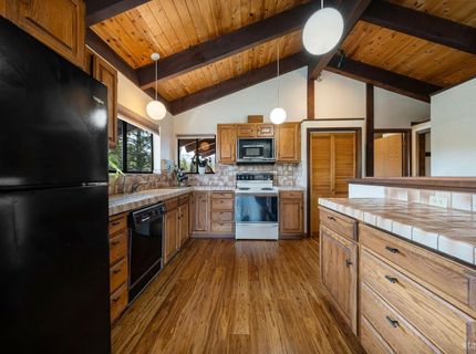 539 Christie Drive, South Lake Tahoe, CA 96150 Photo