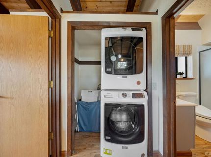 539 Christie Drive, South Lake Tahoe, CA 96150 Photo