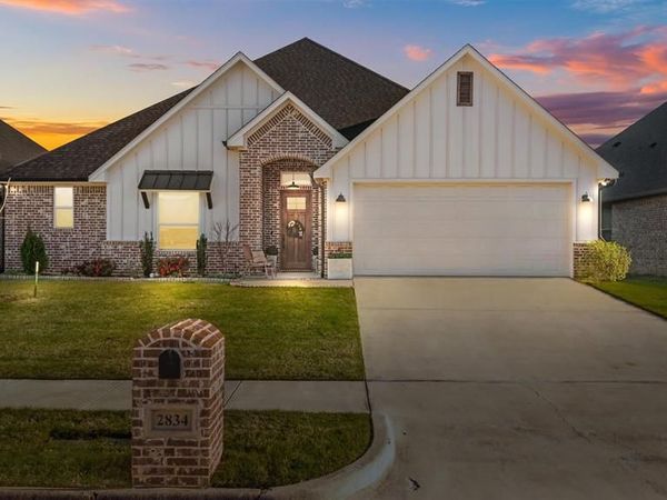 2834 Guinn Farms , Tyler, TX 75707