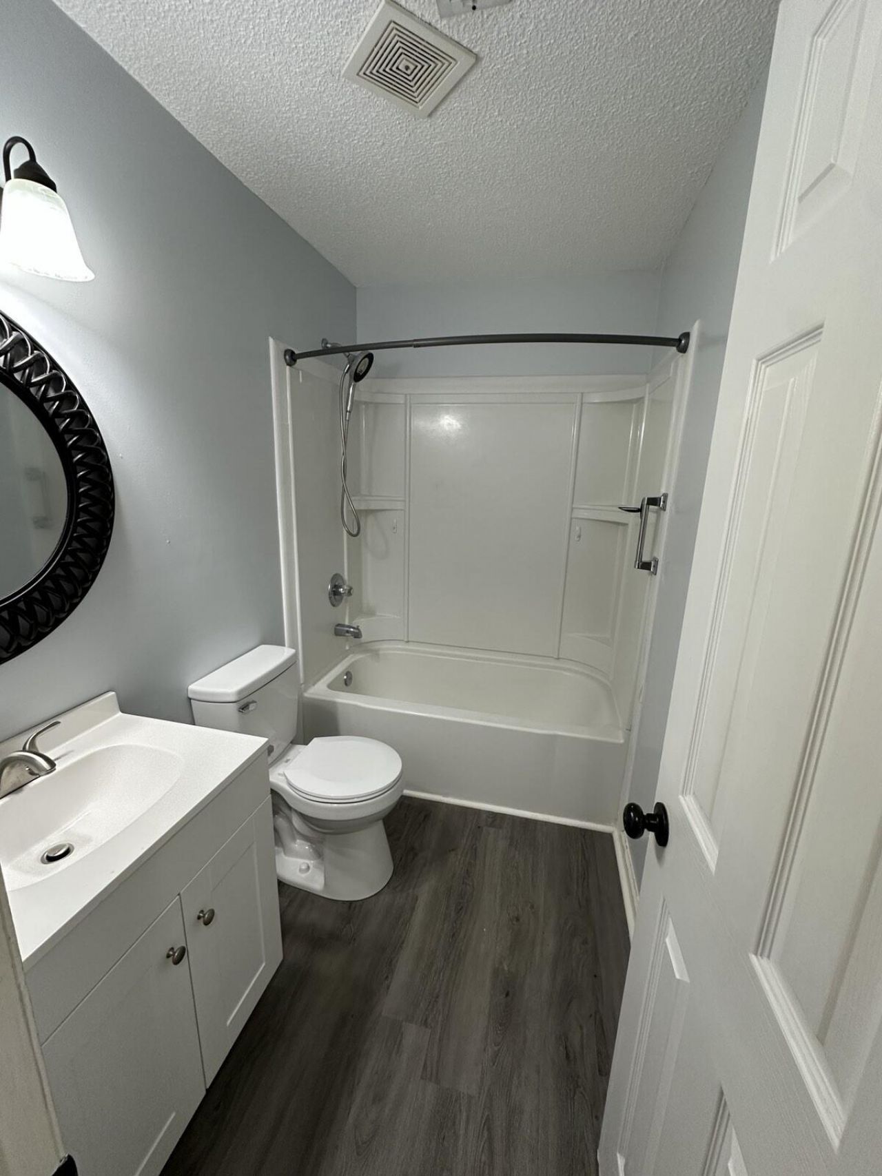 109 Elmwood Avenue Photo 7