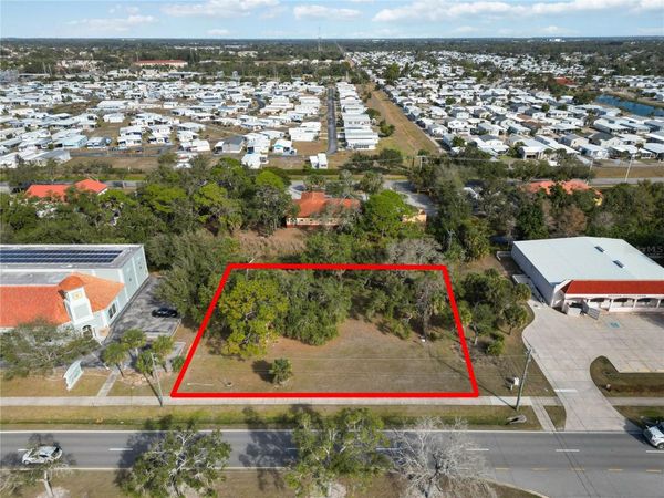 841 E VENICE AVENUE , VENICE, FL 34285