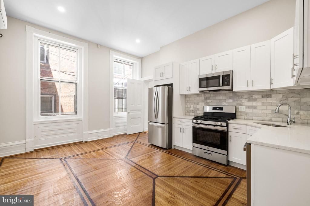 2311 Green Street, Unit 1R, Philadelphia, PA 19130 Main Photo