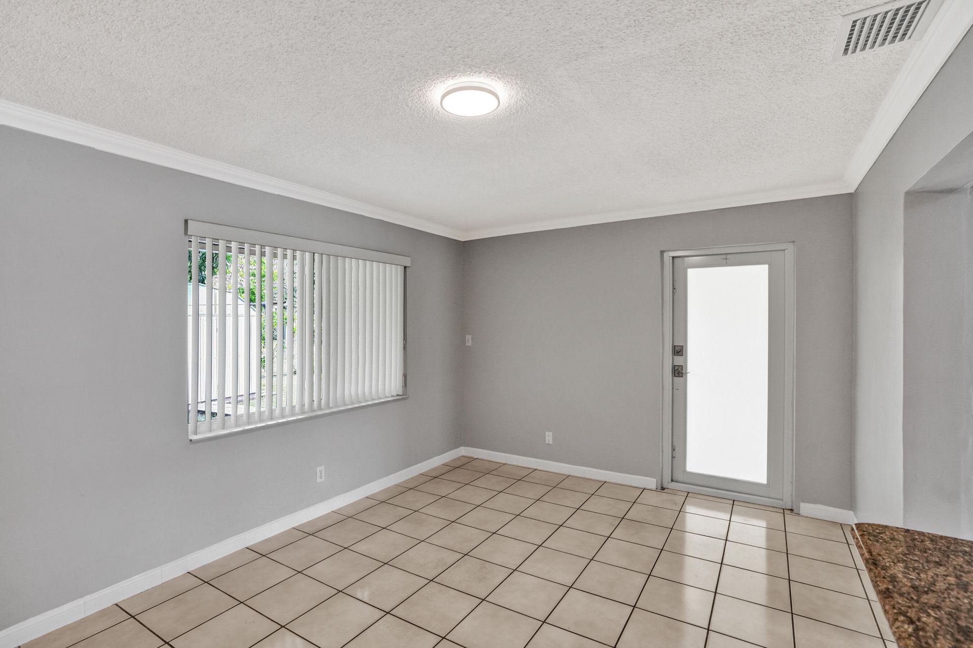 7200 W 14th Avenue, Hialeah, FL 33014 Photo