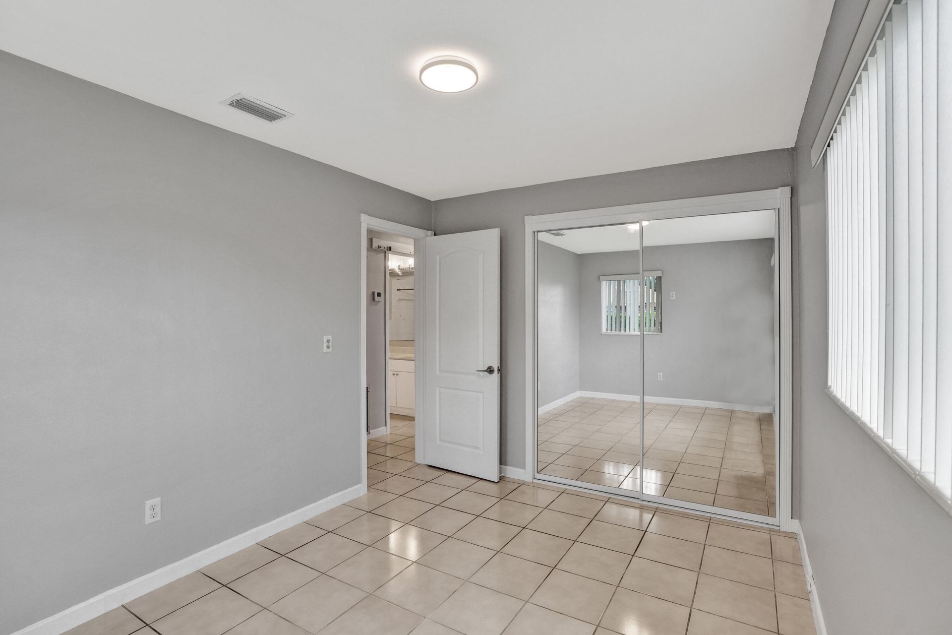 7200 W 14th Avenue, Hialeah, FL 33014 Photo