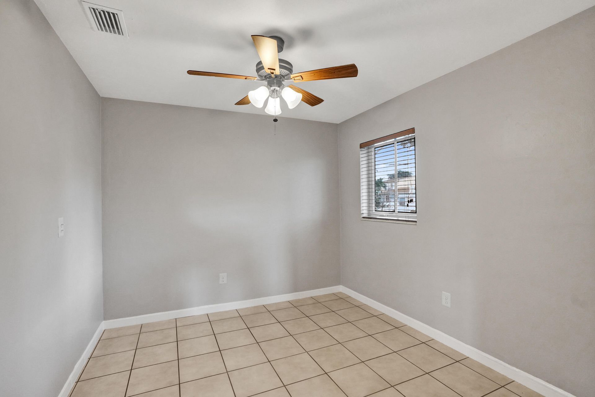 7200 W 14th Avenue, Hialeah, FL 33014 Photo