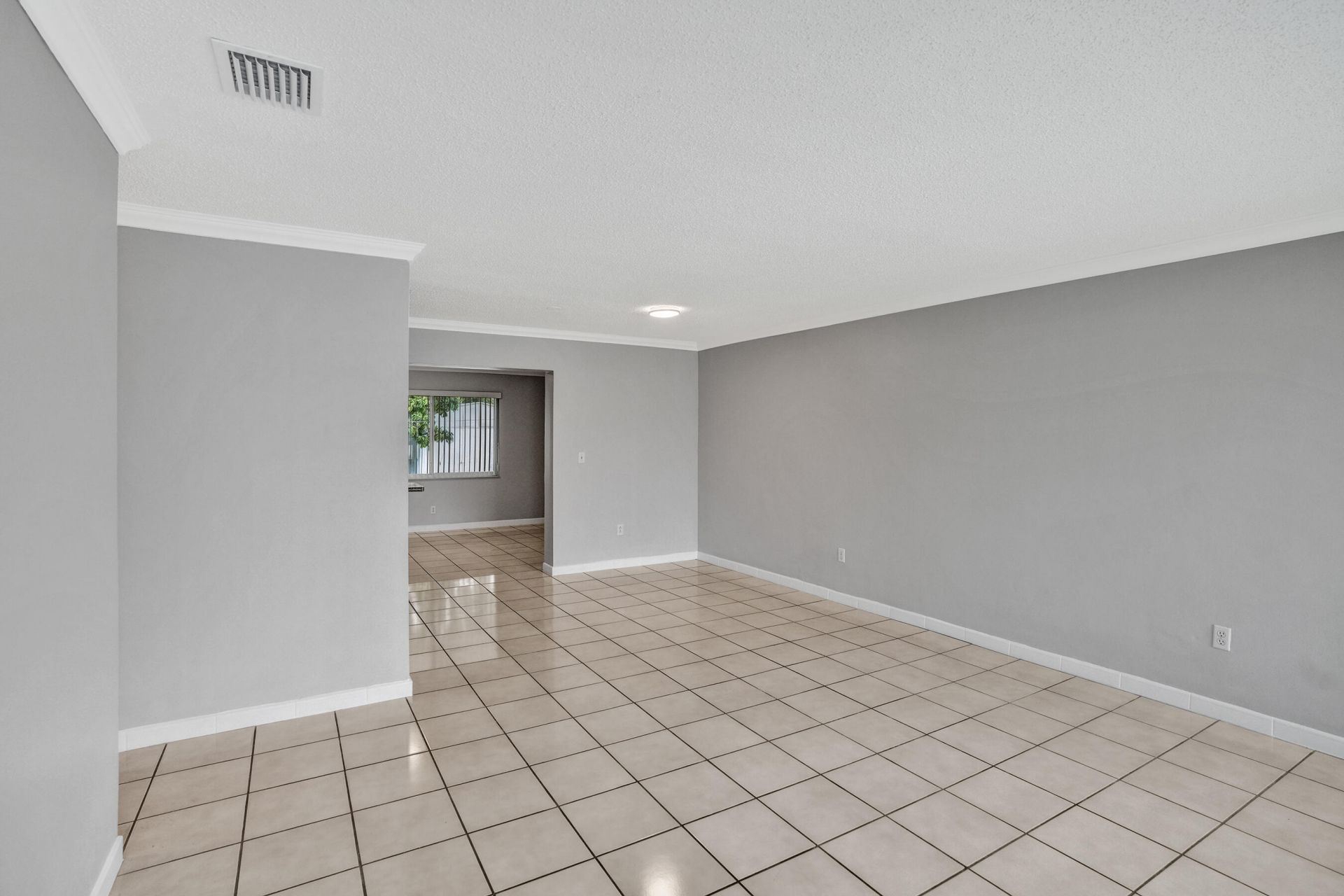 7200 W 14th Avenue, Hialeah, FL 33014 Photo