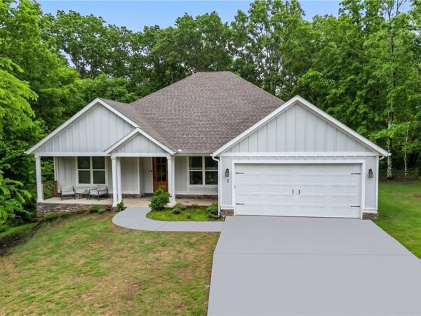 3 Donington Circle , Bella Vista, AR 72714
