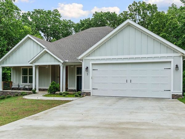 3 Donington Circle, Bella Vista, AR 72714