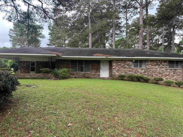 1533 Pine Manor Drive , Arkadelphia, AR 71923
