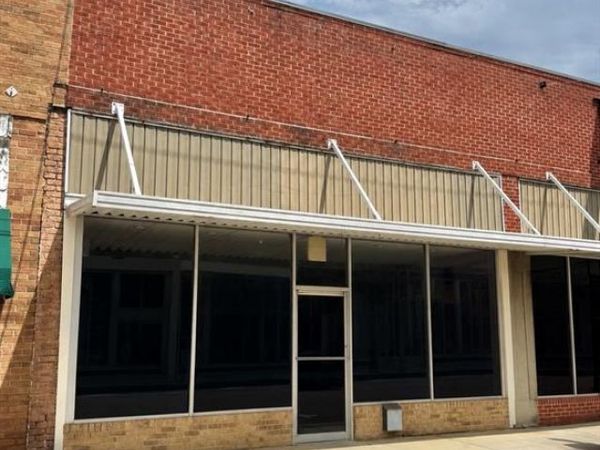 114 N Commerce Street, Gainesville, TX 76240