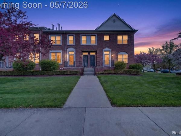 43027 Strand Drive, Sterling Heights, MI 48313