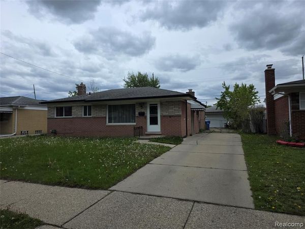 4530 Stratford Drive , Warren, MI 48092